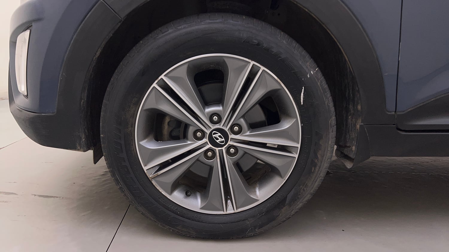 Used 2017 Hyundai Creta 1.6 SX Plus AT Petrol Petrol Automatic tyres LEFT FRONT TYRE RIM VIEW