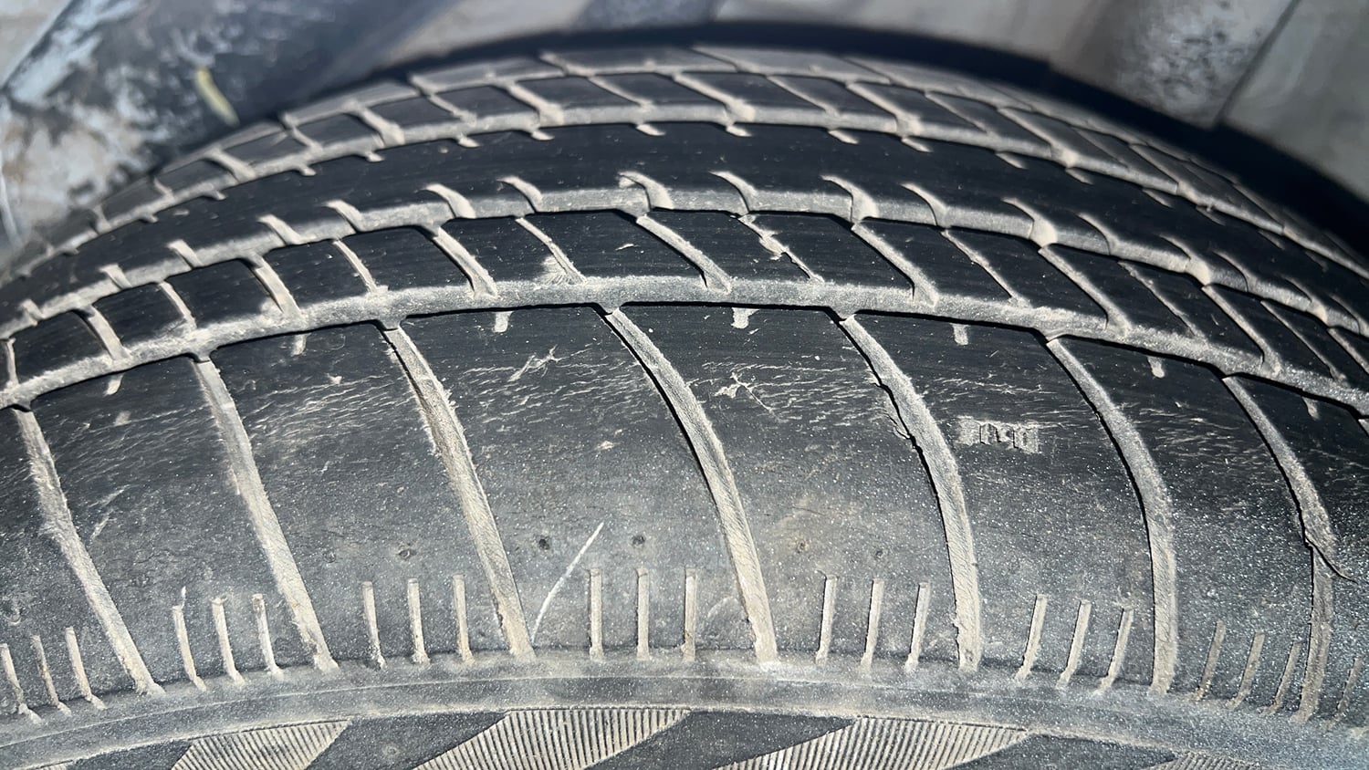 Used 2014 Honda Amaze 1.2 S i-VTEC Petrol Manual tyres LEFT REAR TYRE TREAD VIEW