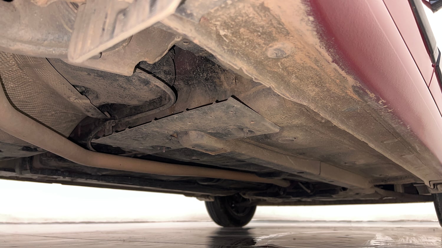 Used 2018 Hyundai Santro Asta Petrol Manual extra REAR RIGHT UNDERBODY VIEW