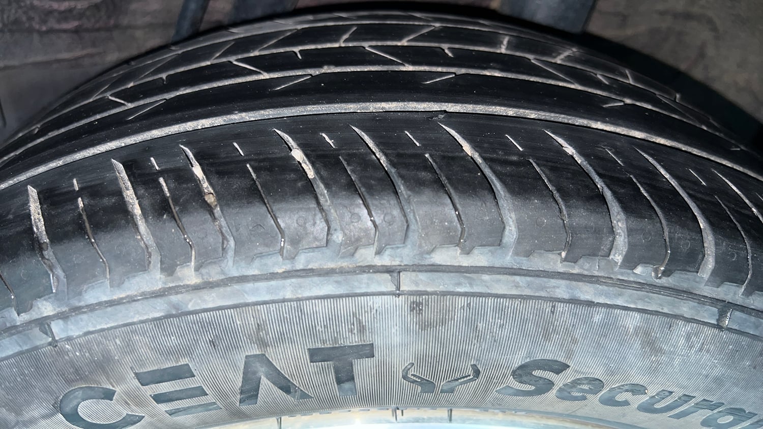 Used 2018 Honda WR-V VX MT Petrol Petrol Manual tyres LEFT REAR TYRE TREAD VIEW