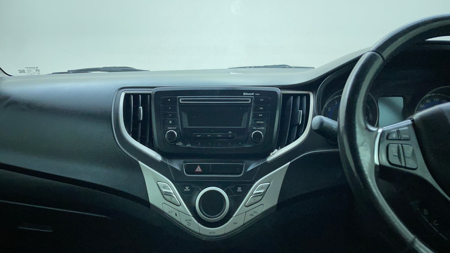 Used 2017 Maruti Suzuki Baleno Zeta 1.2 AT Petrol Automatic interior MUSIC SYSTEM & AC CONTROL VIEW