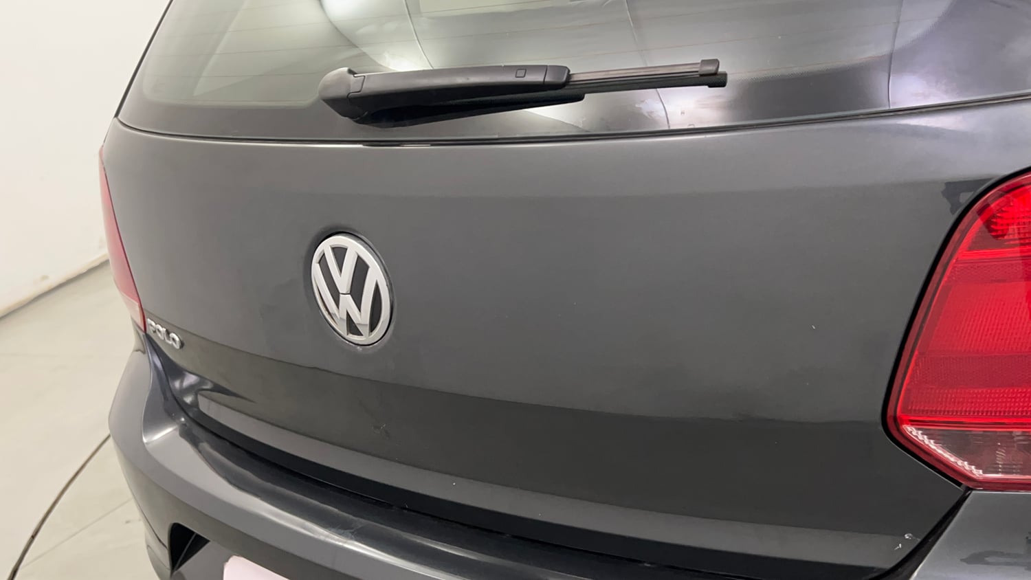 Used 2014 Volkswagen Polo Comfortline 1.2L (P) Petrol Manual dents MINOR SCRATCH