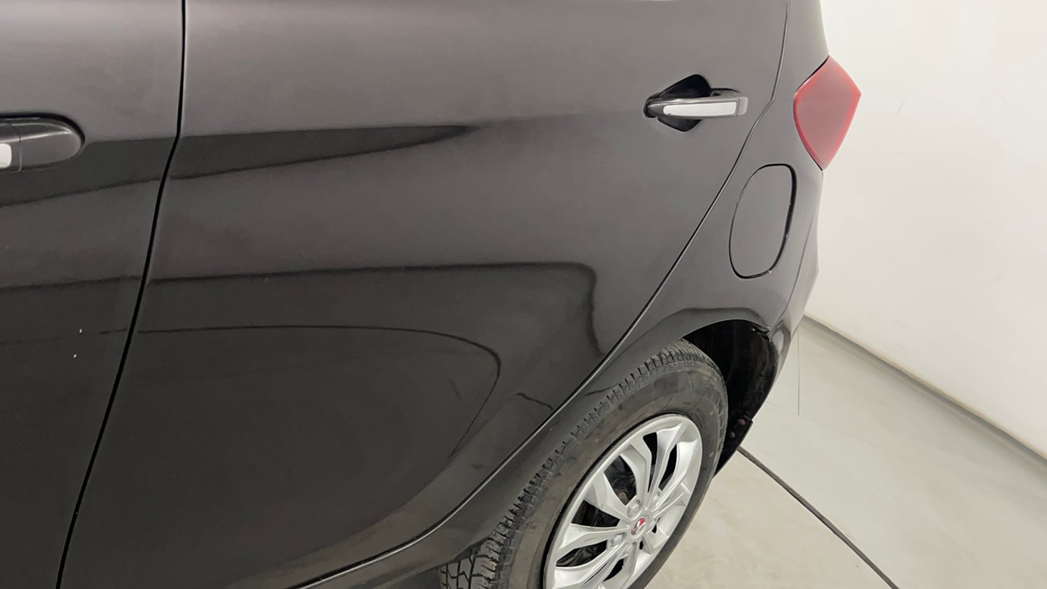 Used 2023 Tata Tiago XZ Plus CNG Cng Manual dents MINOR SCRATCH