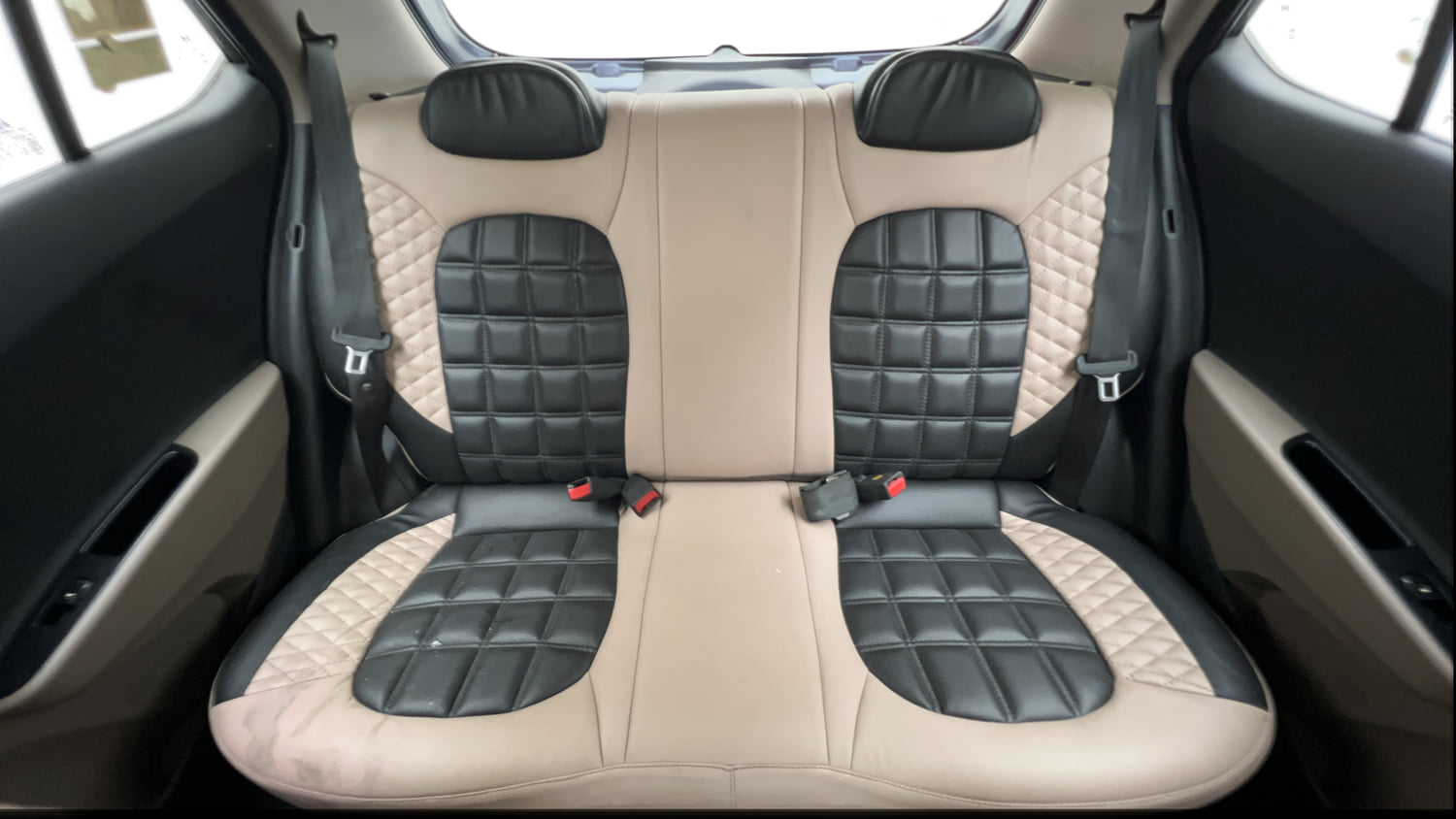 Used 2017 Hyundai Grand i10 Sportz (O) 1.2 kappa VTVT CNG (Outside Fitted) Cng Manual interior REAR SEAT CONDITION VIEW