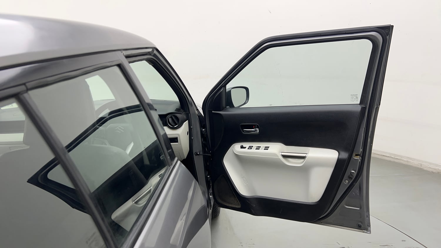Used 2017 Maruti Suzuki Ignis Delta 1.2 MT Petrol Manual interior RIGHT FRONT DOOR OPEN VIEW