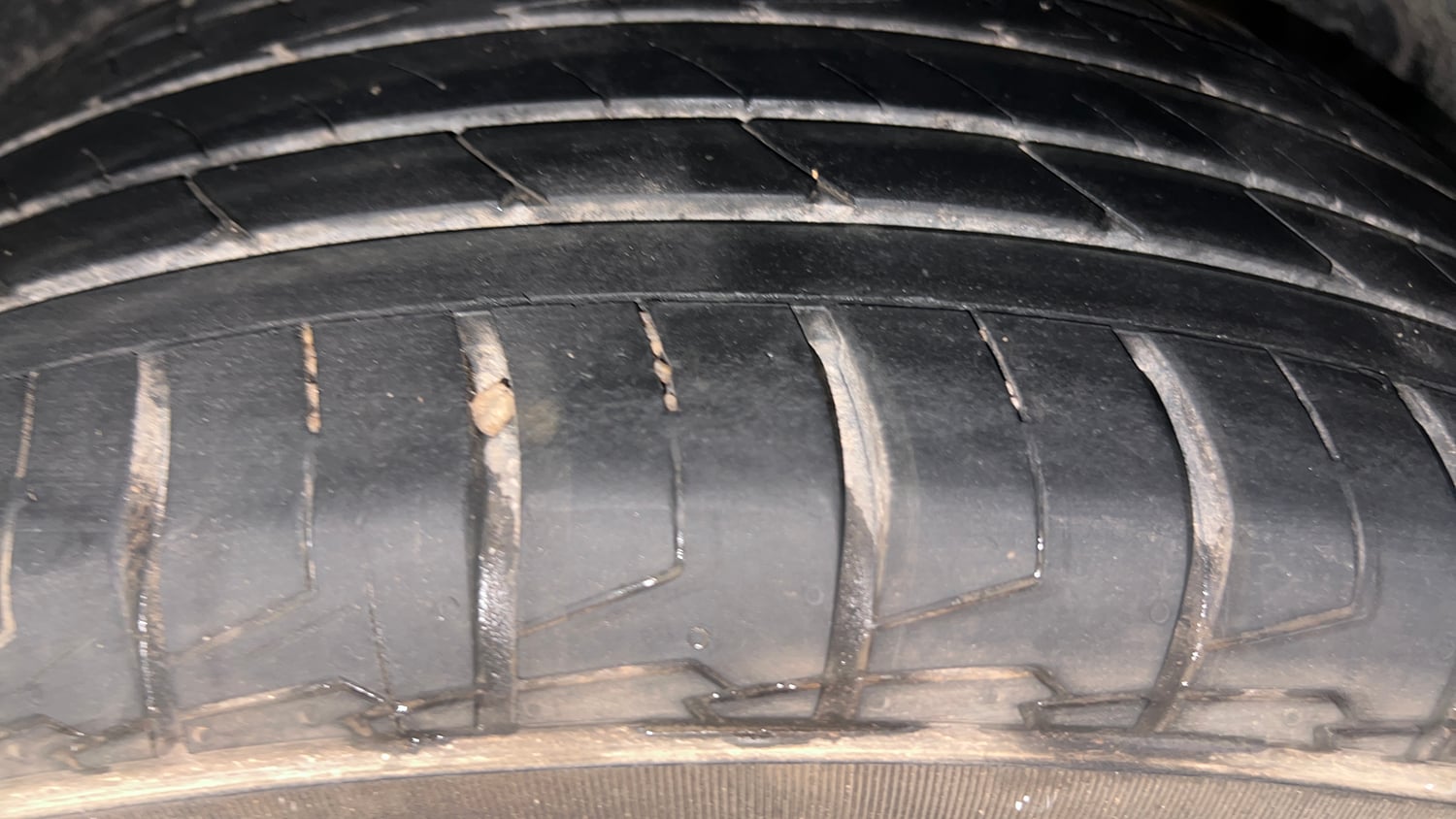 Used 2022 Kia Seltos HTX Plus 1.5 Diesel Diesel Manual tyres LEFT REAR TYRE TREAD VIEW
