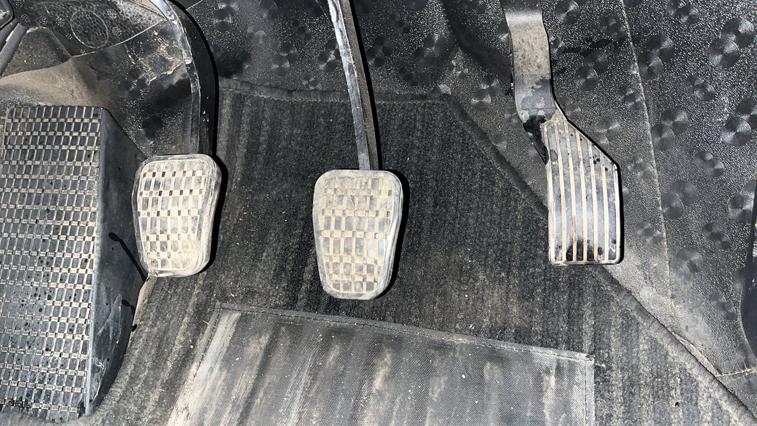 Used 2024 Tata Altroz XZ Plus i-Turbo (S) Petrol Manual interior PEDALS VIEW