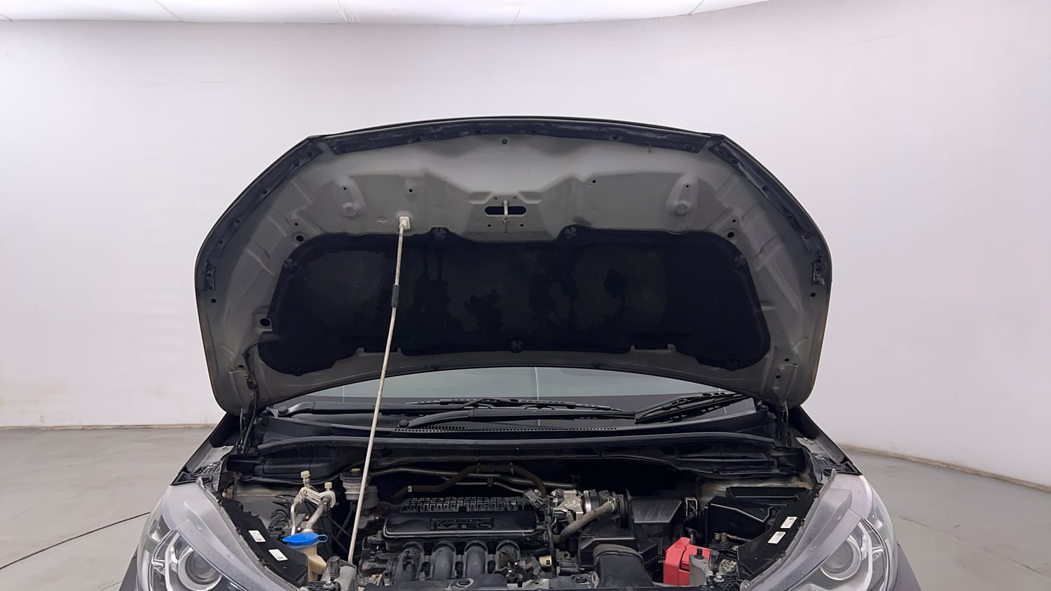 Used 2022 Honda WR-V VX MT Petrol Petrol Manual engine ENGINE & BONNET OPEN FRONT VIEW