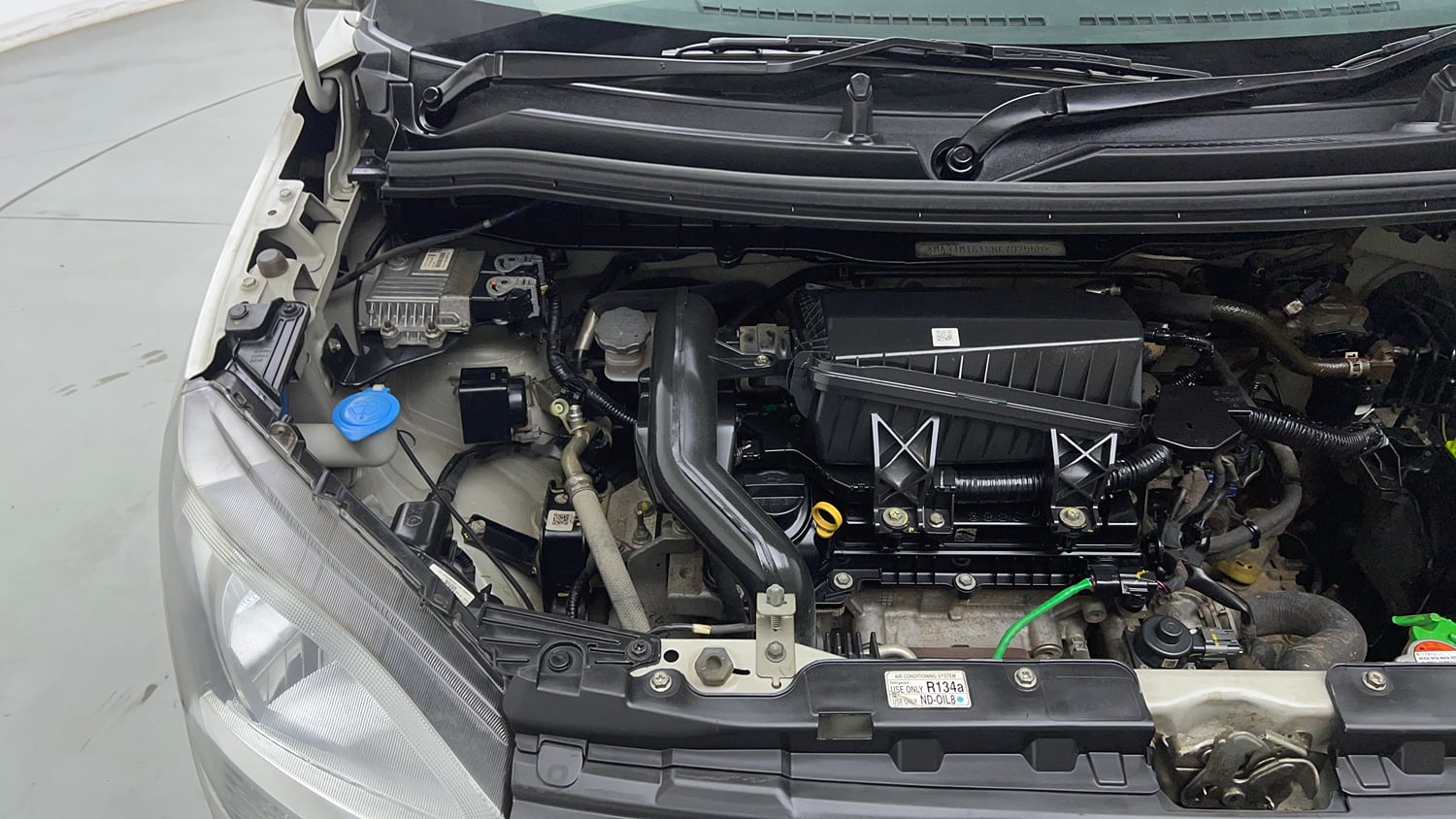 Used 2022 Maruti Suzuki Wagon R VXI 1.0 CNG Cng Manual engine ENGINE RIGHT SIDE VIEW