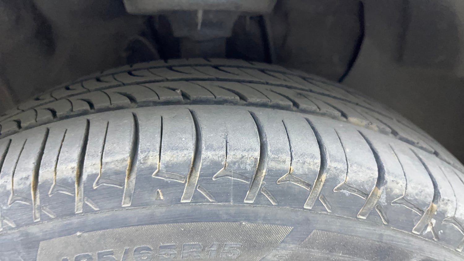 Used 2020 Hyundai Elite i20 Sportz Plus 1.2 Petrol Manual tyres RIGHT FRONT TYRE TREAD VIEW