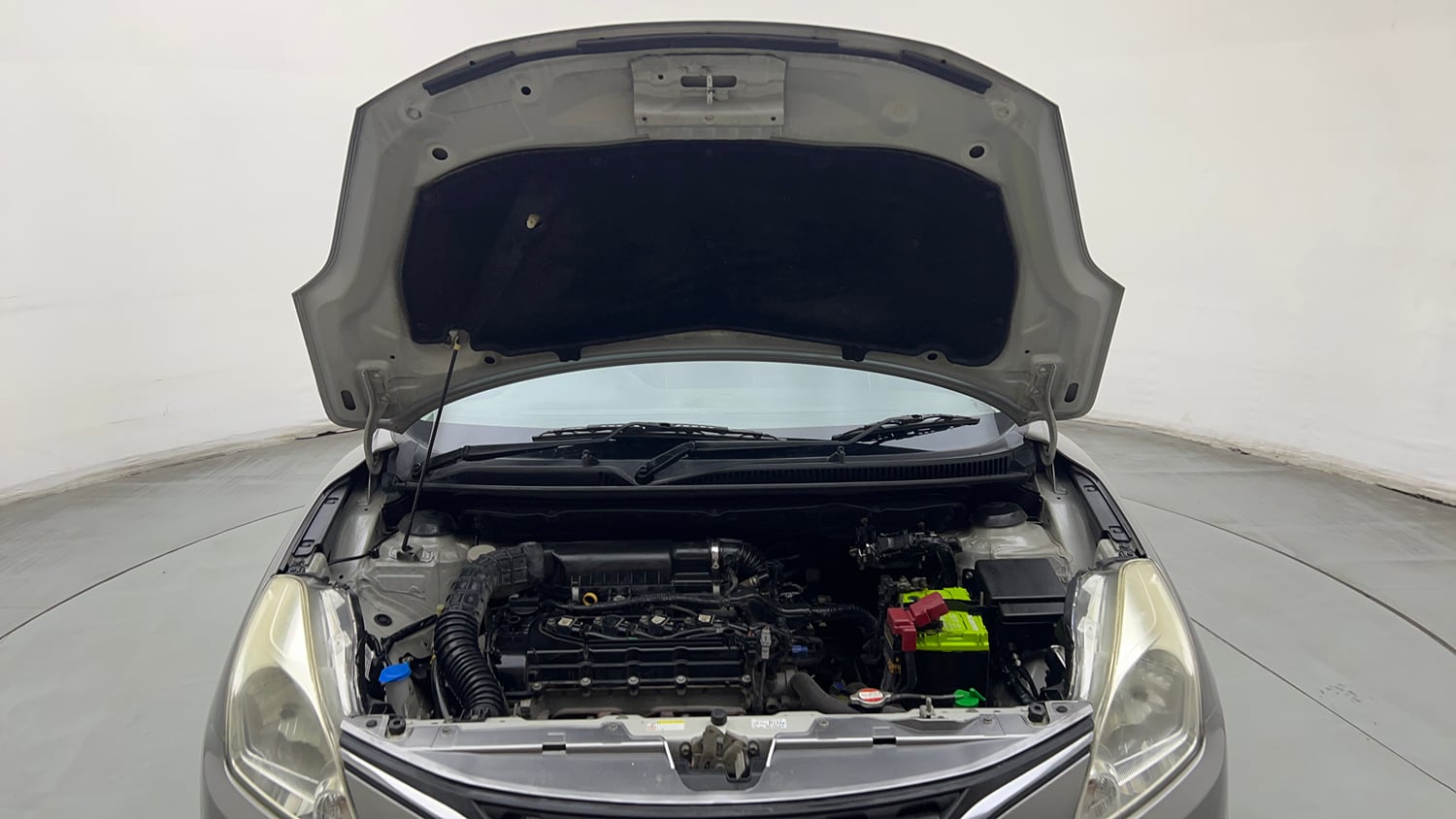 Used 2018 Maruti Suzuki Baleno Zeta 1.2 Petrol Manual engine ENGINE & BONNET OPEN FRONT VIEW