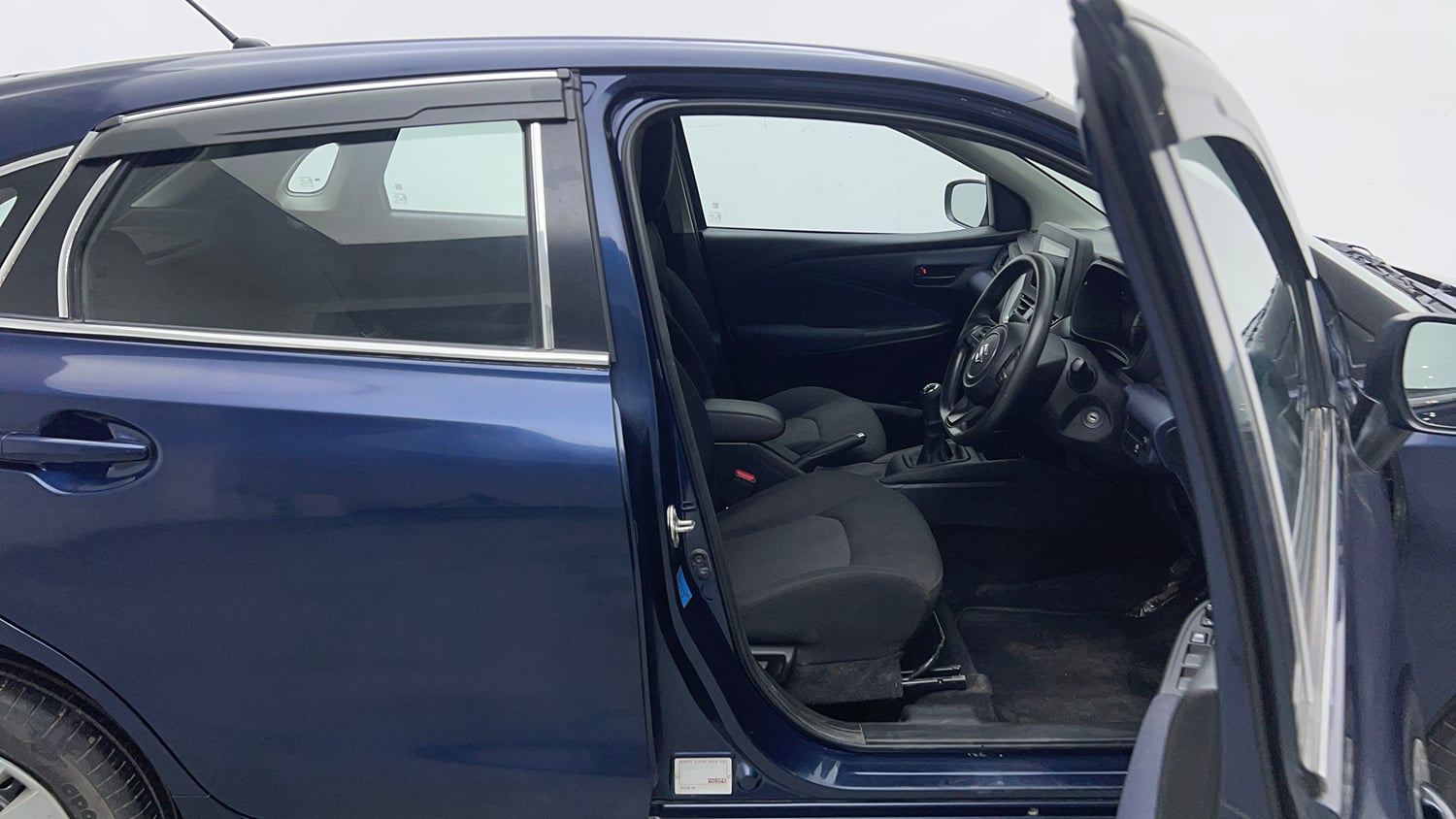 Used 2022 Maruti Suzuki Baleno Delta MT Petrol Manual interior RIGHT SIDE FRONT DOOR CABIN VIEW