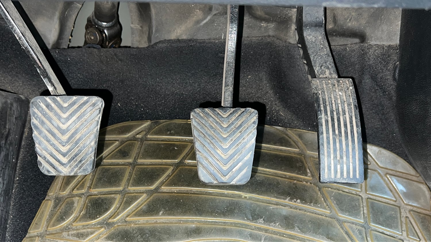 Used 2019 Hyundai Elite i20 Magna Executive 1.2 Petrol Manual interior PEDALS VIEW