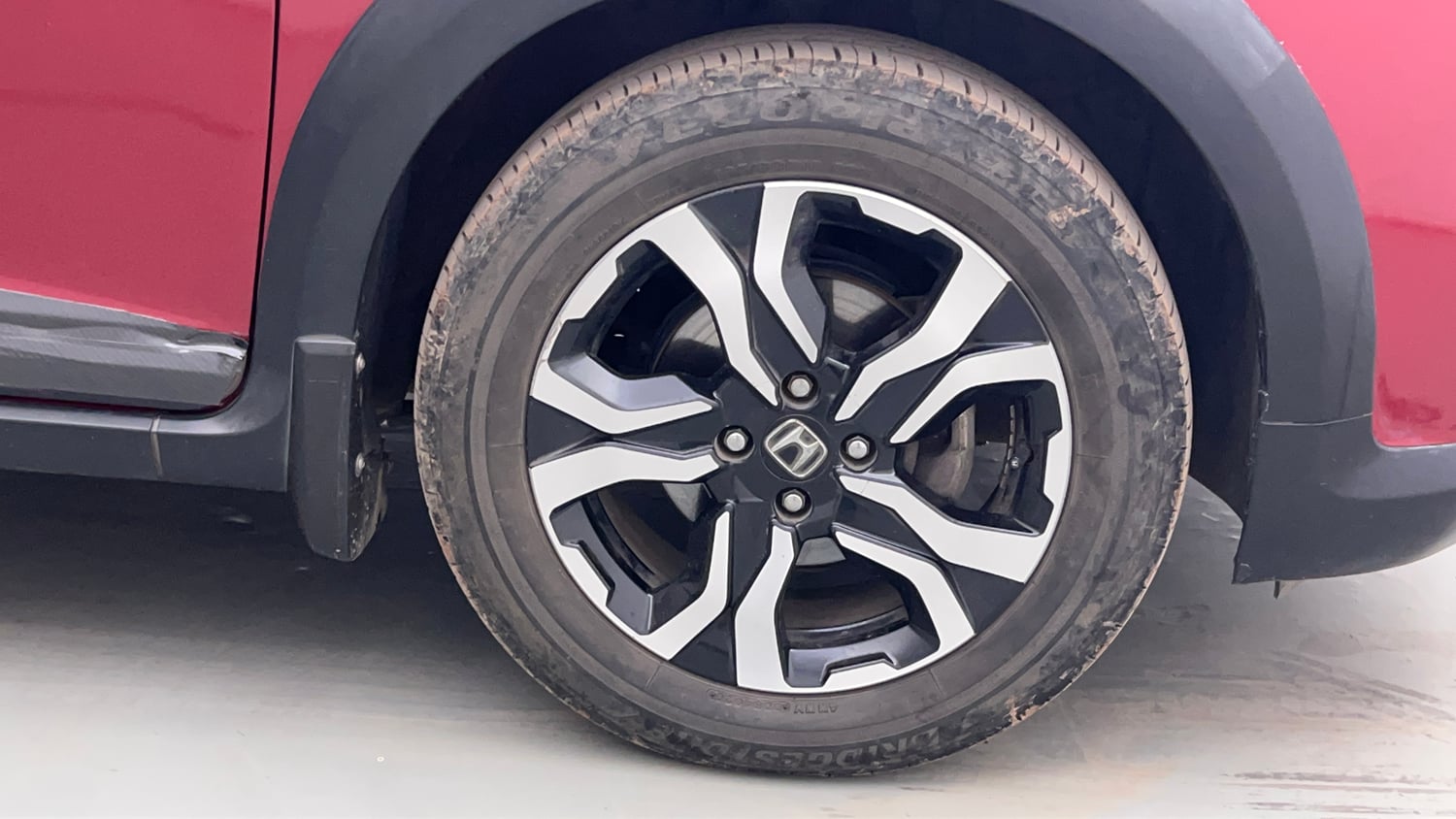 Used 2020 Honda WR-V VX MT Petrol Petrol Manual tyres RIGHT FRONT TYRE RIM VIEW