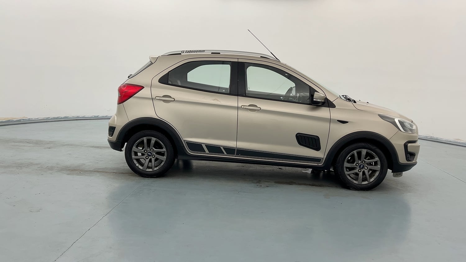 Used 2019 Ford Freestyle Titanium 1.2 Ti-VCT Petrol Manual exterior RIGHT SIDE VIEW