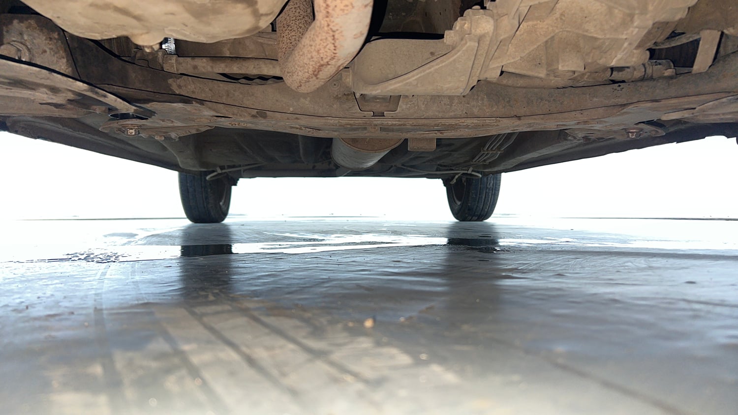 Used 2018 Maruti Suzuki Ignis Delta 1.2 MT Petrol Manual extra FRONT LEFT UNDERBODY VIEW