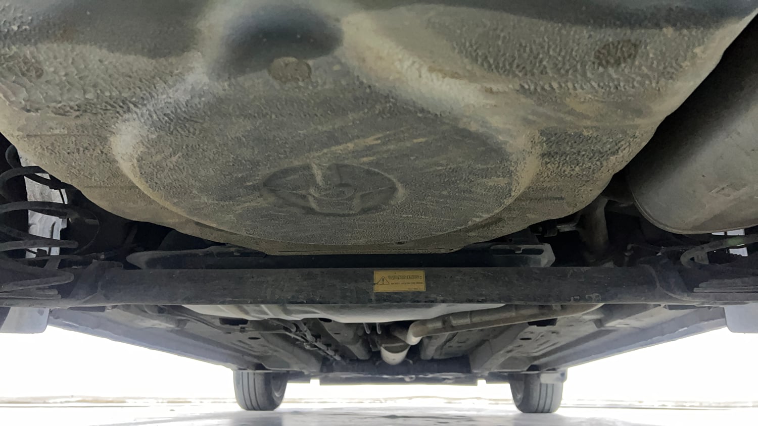 Used 2023 Tata Altroz XZA Plus (S) Petrol Automatic extra REAR UNDERBODY VIEW (TAKEN FROM REAR)