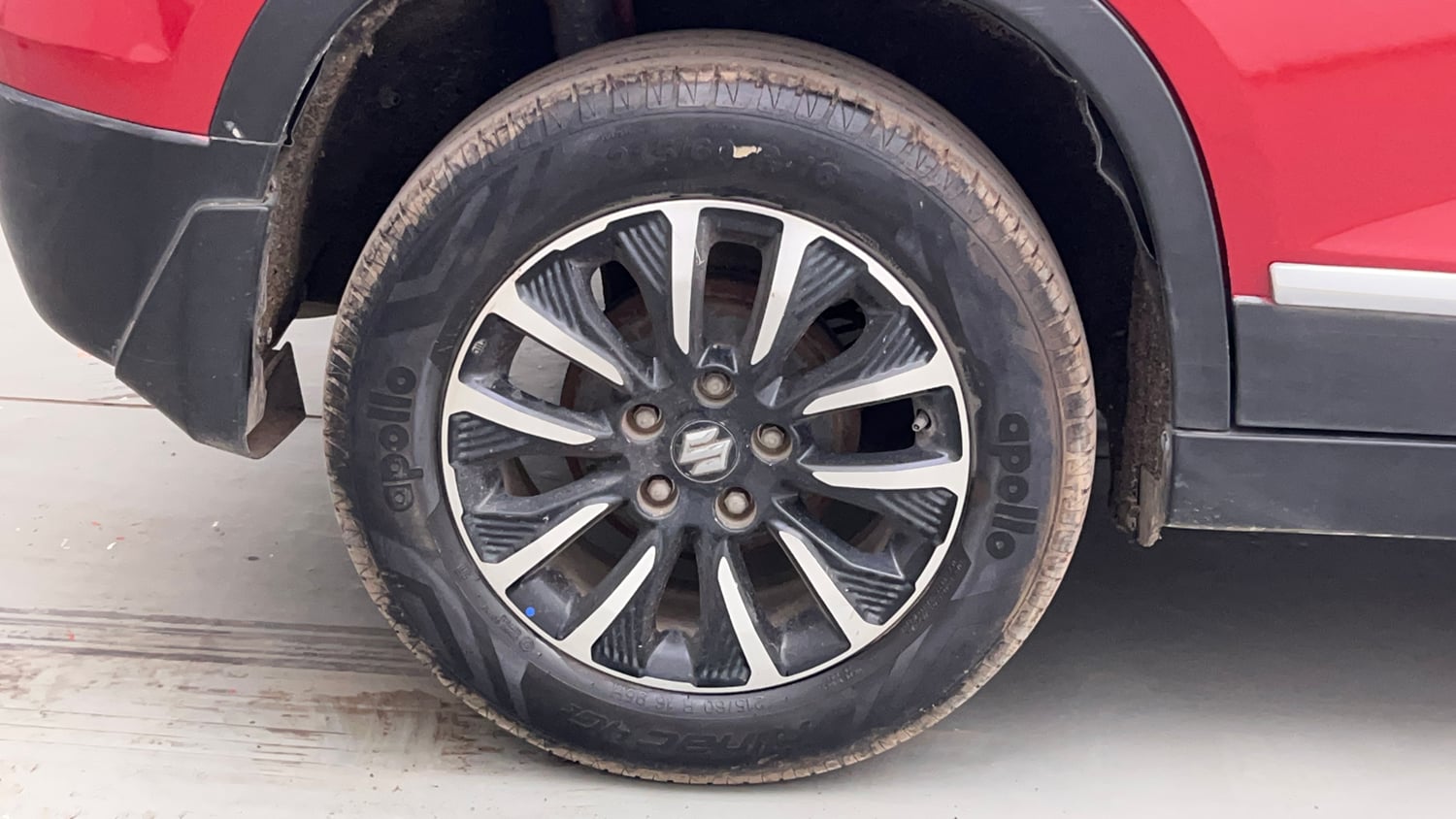 Used 2020 maruti-suzuki Vitara Brezza ZXi Plus Petrol Manual tyres RIGHT REAR TYRE RIM VIEW