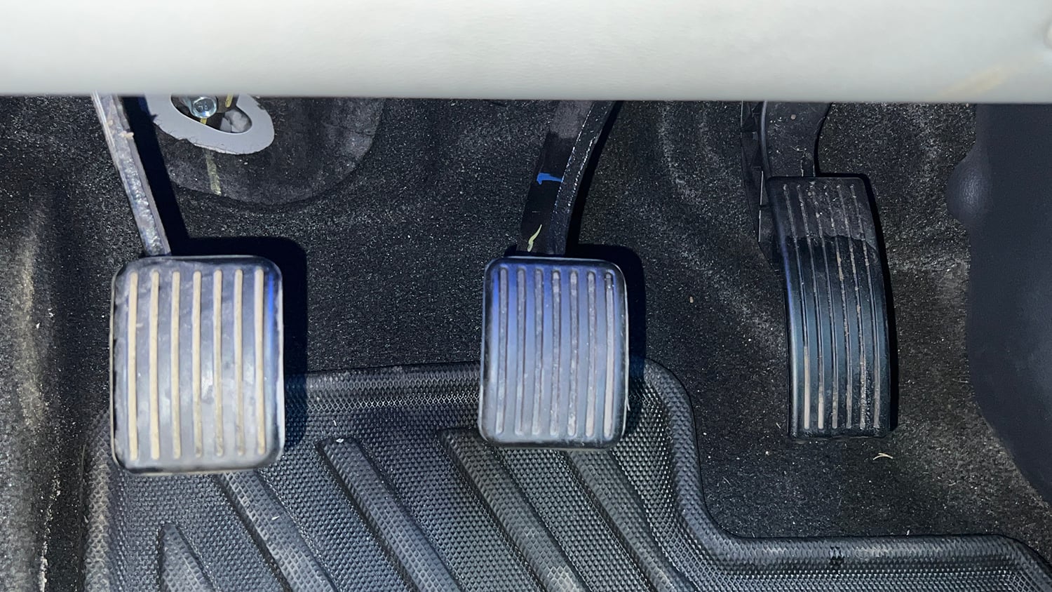 Used 2024 Hyundai Grand i10 Nios Sportz 1.2 Kappa VTVT Petrol Manual interior PEDALS VIEW