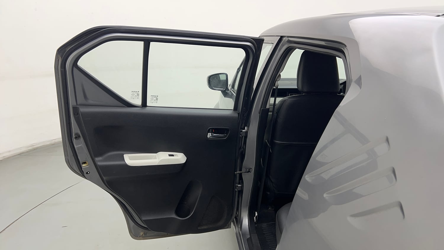 Used 2017 Maruti Suzuki Ignis Delta 1.2 MT Petrol Manual interior LEFT REAR DOOR OPEN VIEW