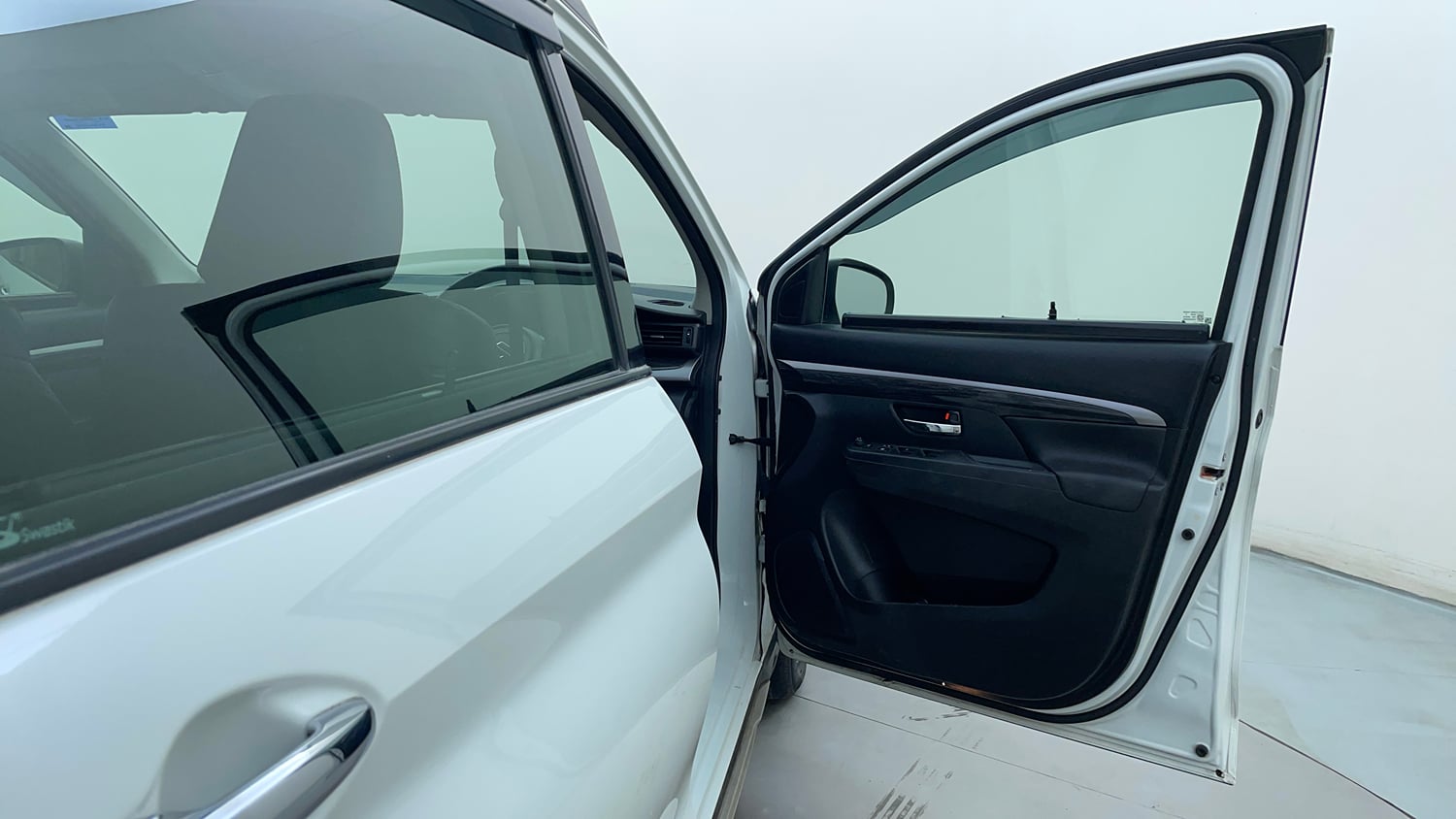 Used 2022 Maruti Suzuki XL6 Alpha Plus AT Petrol Petrol Automatic interior RIGHT FRONT DOOR OPEN VIEW