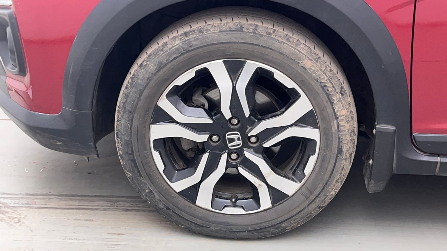 Used 2020 Honda WR-V VX MT Petrol Petrol Manual tyres LEFT FRONT TYRE RIM VIEW