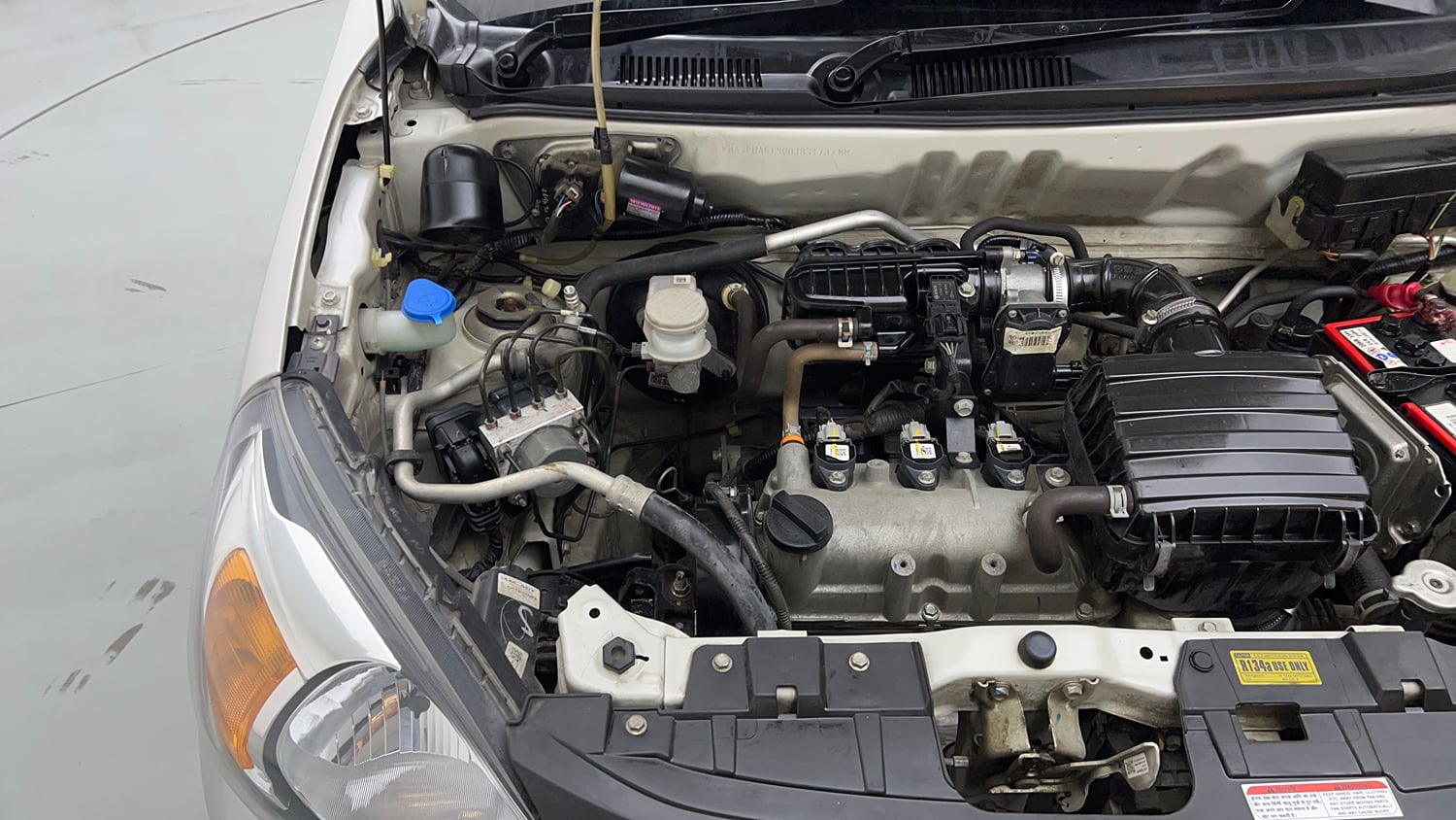 Used 2021 Maruti Suzuki Alto 800 LXi (O) Petrol Manual engine ENGINE RIGHT SIDE VIEW