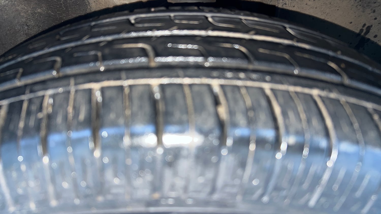 Used 2018 Maruti Suzuki Ignis Delta 1.2 MT Petrol Manual tyres RIGHT FRONT TYRE TREAD VIEW