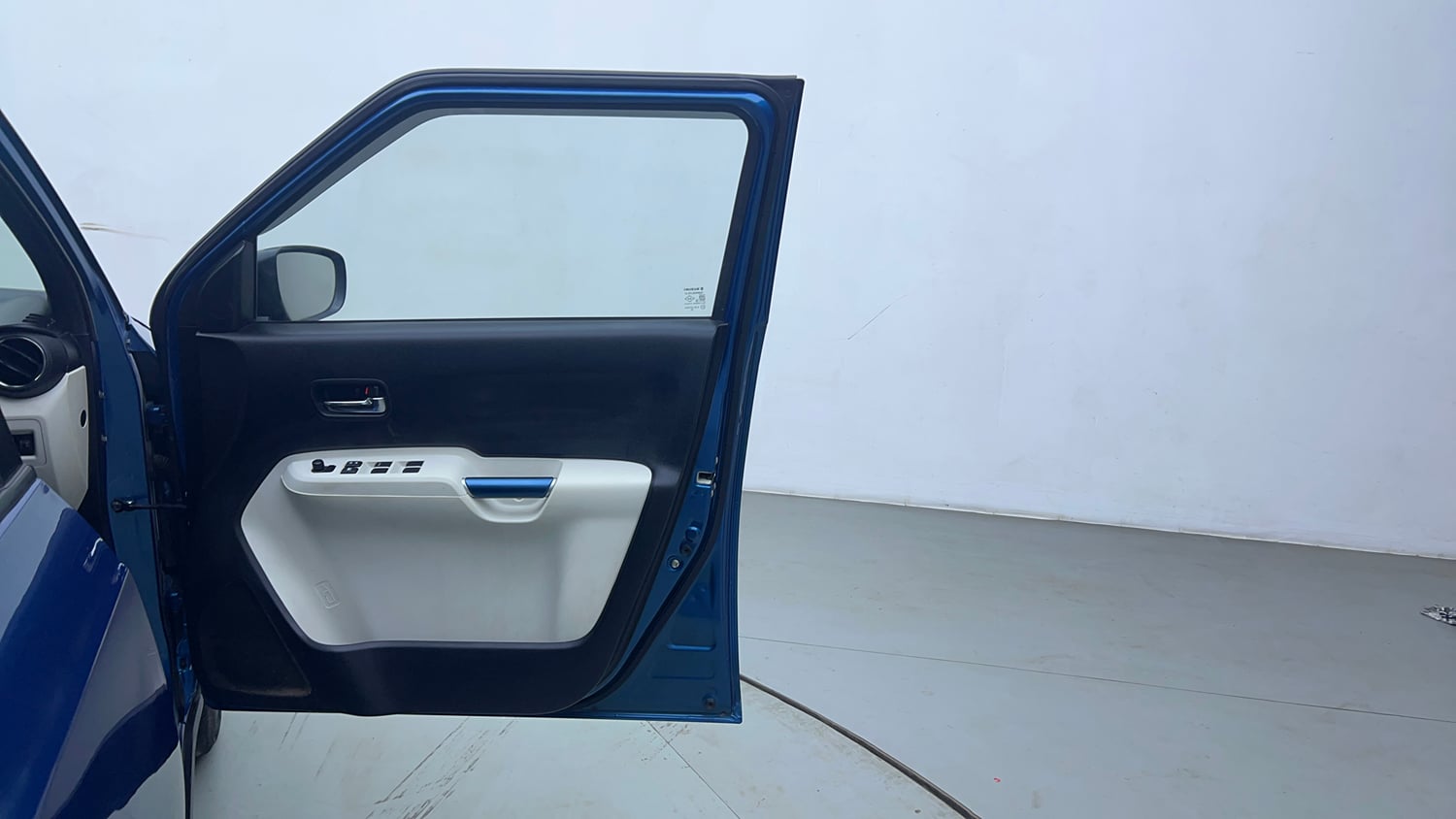 Used 2019 Maruti Suzuki Ignis Zeta 1.2 AMT Petrol Automatic interior RIGHT FRONT DOOR OPEN VIEW