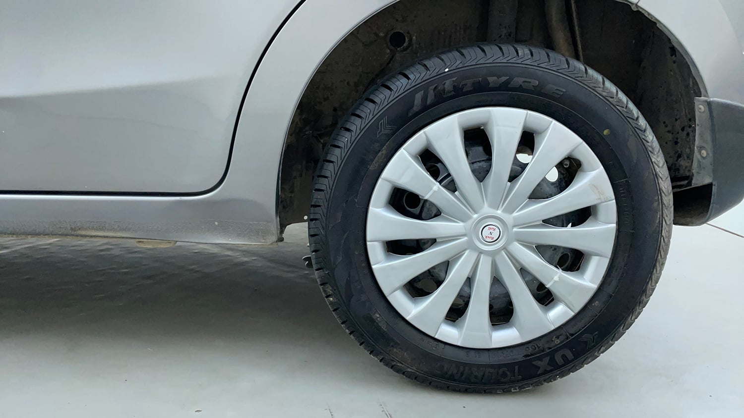 Used 2016 Maruti Suzuki Celerio ZXI (O) AMT Petrol Automatic tyres LEFT REAR TYRE RIM VIEW