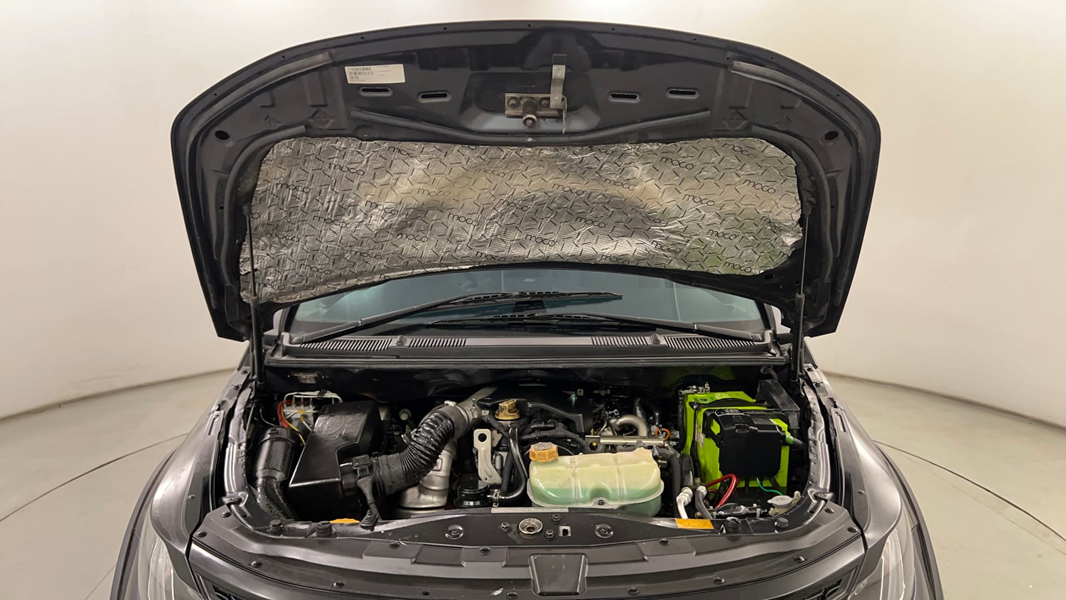 Used 2017 Tata Hexa XTA 4x2 7 STR Diesel Automatic engine ENGINE & BONNET OPEN FRONT VIEW