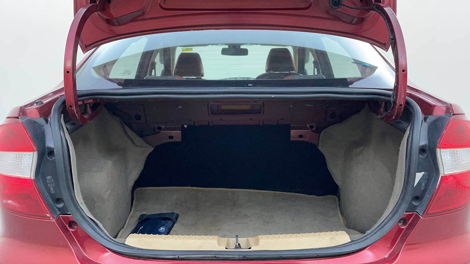 Used 2019 Ford Figo Aspire Titanium Plus 1.5 TDCi Diesel Manual interior DICKY INSIDE VIEW