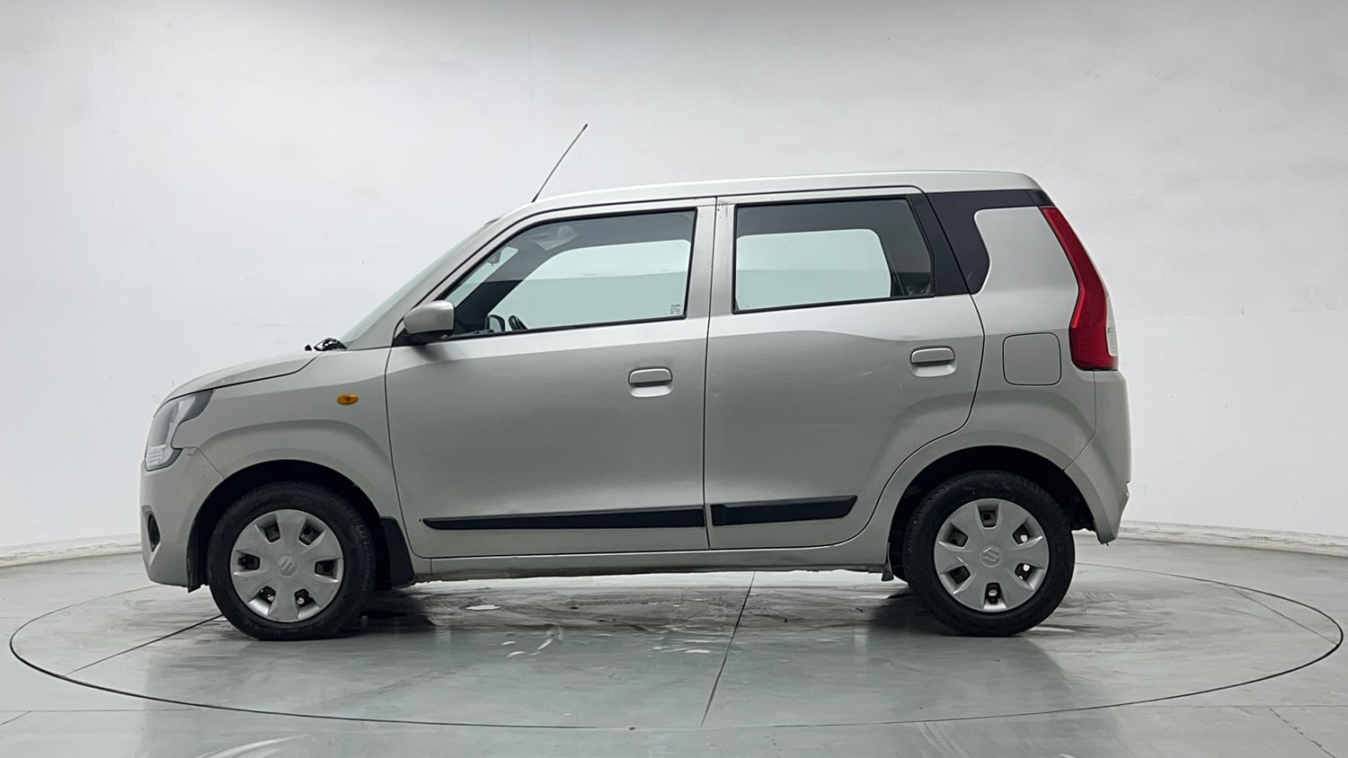 Used 2022 Maruti Suzuki Wagon R VXI 1.0 CNG Cng Manual exterior LEFT SIDE VIEW