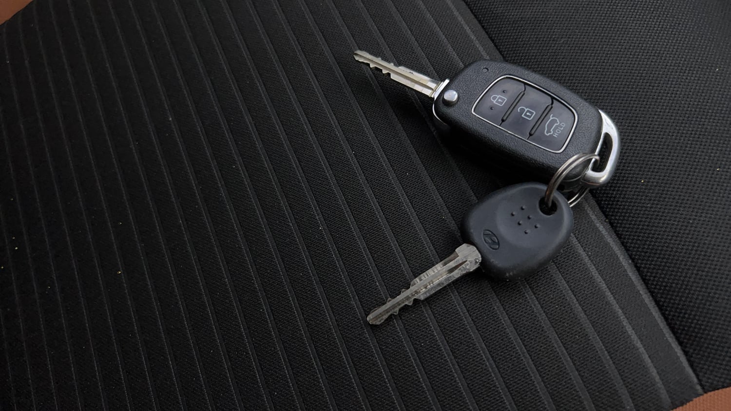 Used 2017 Hyundai i20 Active 1.2 S Petrol Manual extra CAR KEY VIEW