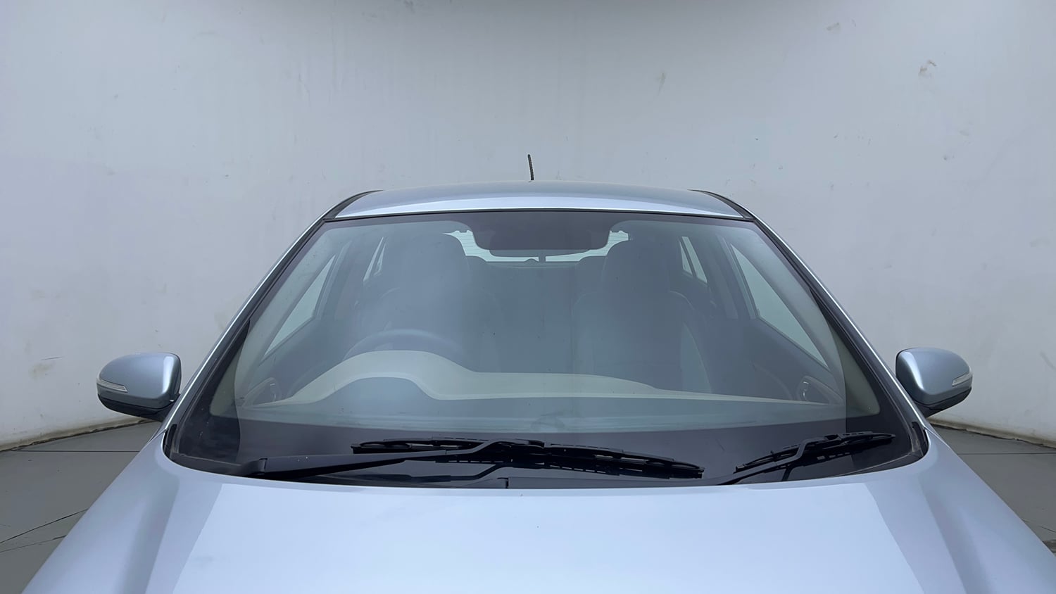 Used 2020 Hyundai Elite i20 Sportz Plus 1.2 Petrol Manual exterior FRONT WINDSHIELD VIEW