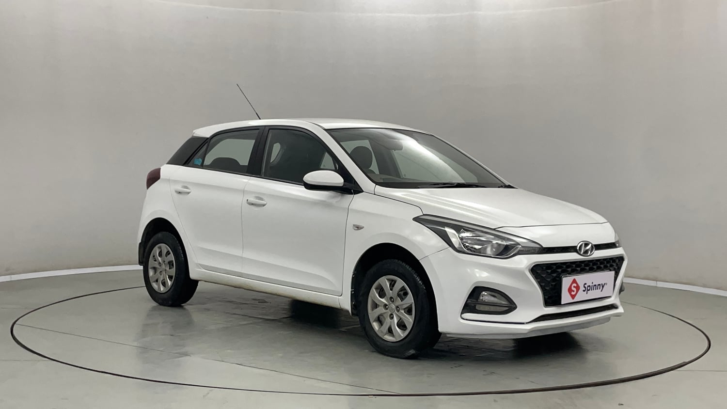 Used 2019 Hyundai Elite i20 Magna Plus 1.2 Petrol Manual exterior RIGHT FRONT CORNER VIEW