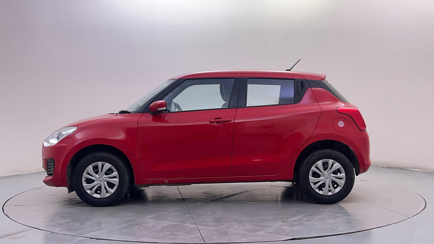 Used 2023 Maruti Suzuki Swift VXi AMT Petrol Automatic exterior LEFT SIDE VIEW