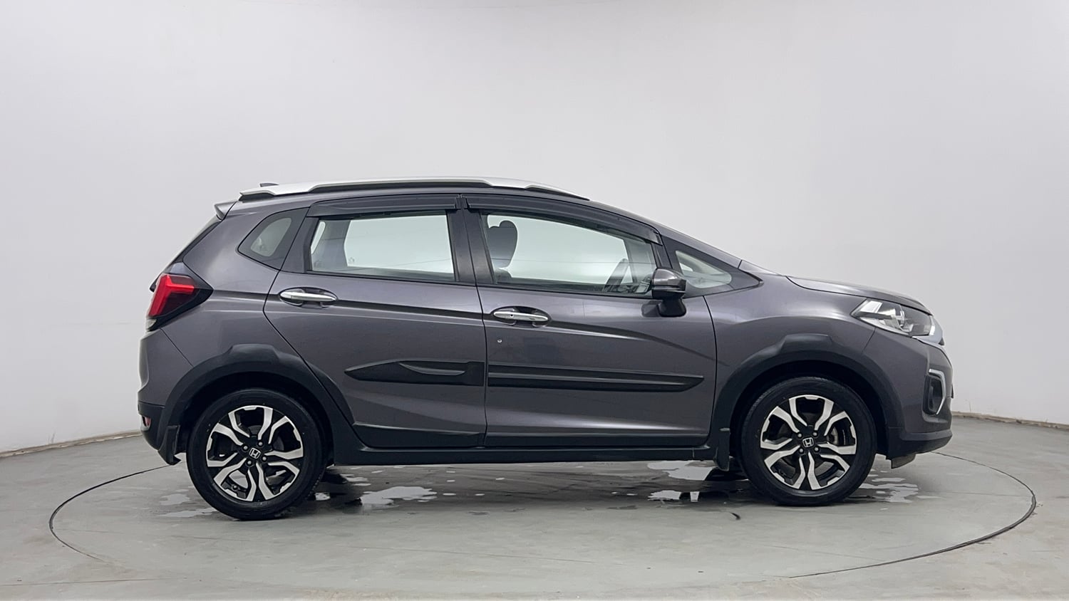 Used 2022 Honda WR-V VX MT Petrol Petrol Manual exterior RIGHT SIDE VIEW