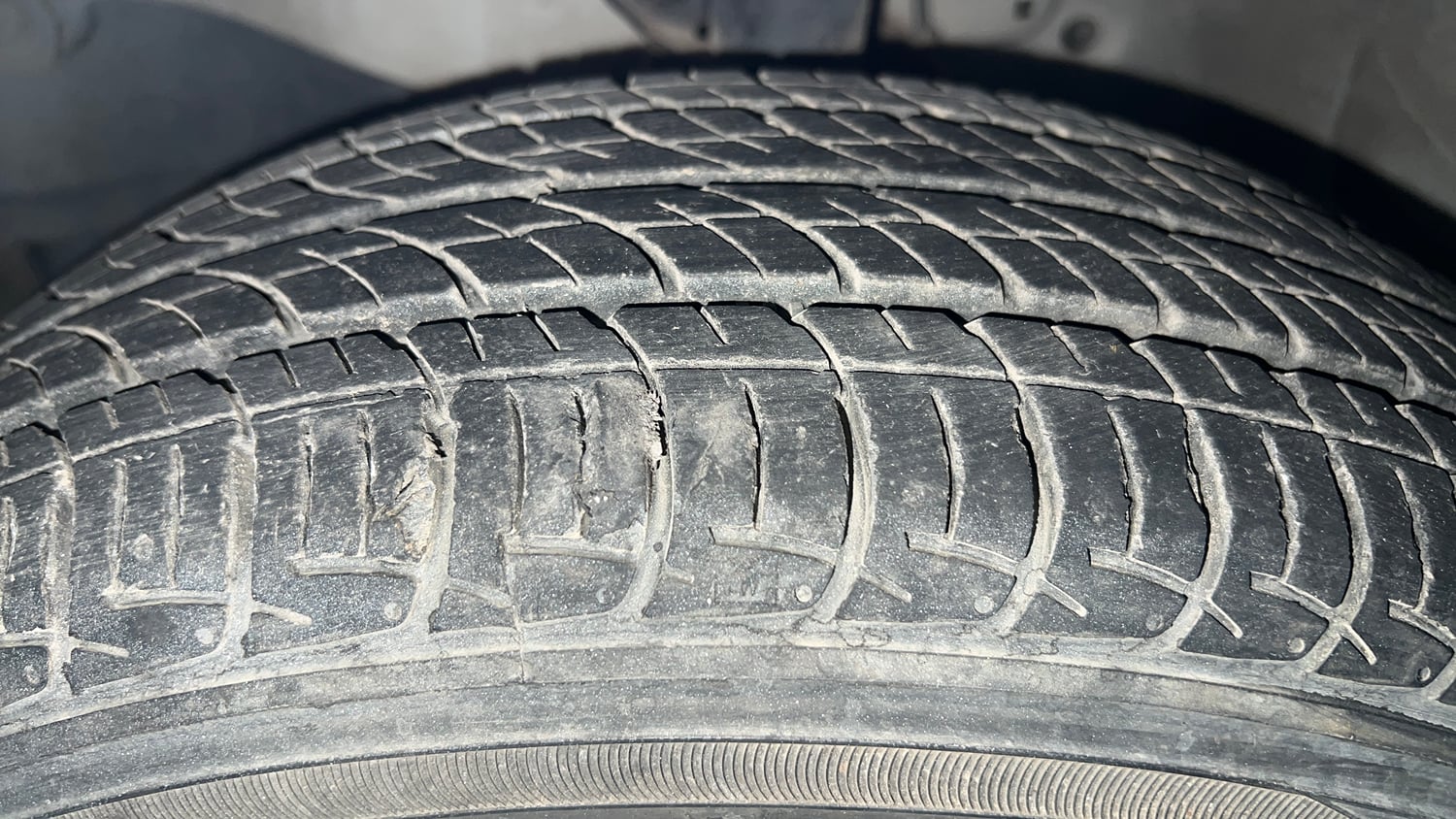 Used 2014 Honda Amaze 1.2 S i-VTEC Petrol Manual tyres LEFT FRONT TYRE TREAD VIEW