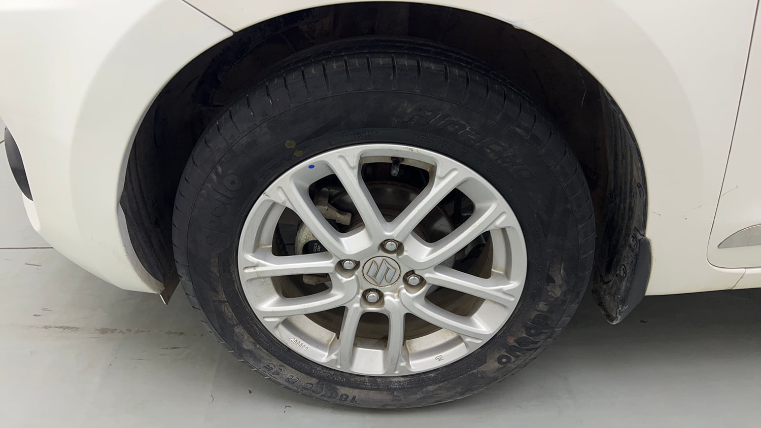 Used 2019 Maruti Suzuki Swift ZXi AMT Petrol Automatic tyres LEFT FRONT TYRE RIM VIEW