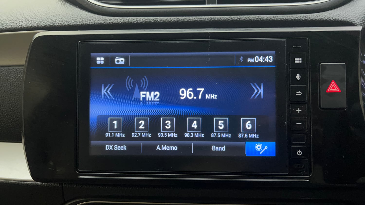 Used 2024 Honda Amaze VX 1.2 Petrol CVT Petrol Automatic top_features Integrated (in-dash) music system