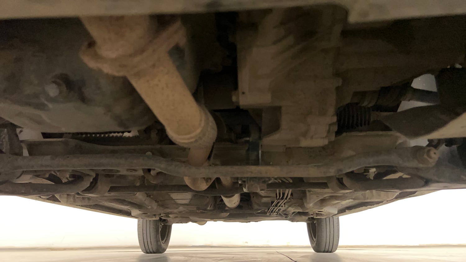 Used 2021 Tata Tiago XT Petrol Manual extra FRONT LEFT UNDERBODY VIEW
