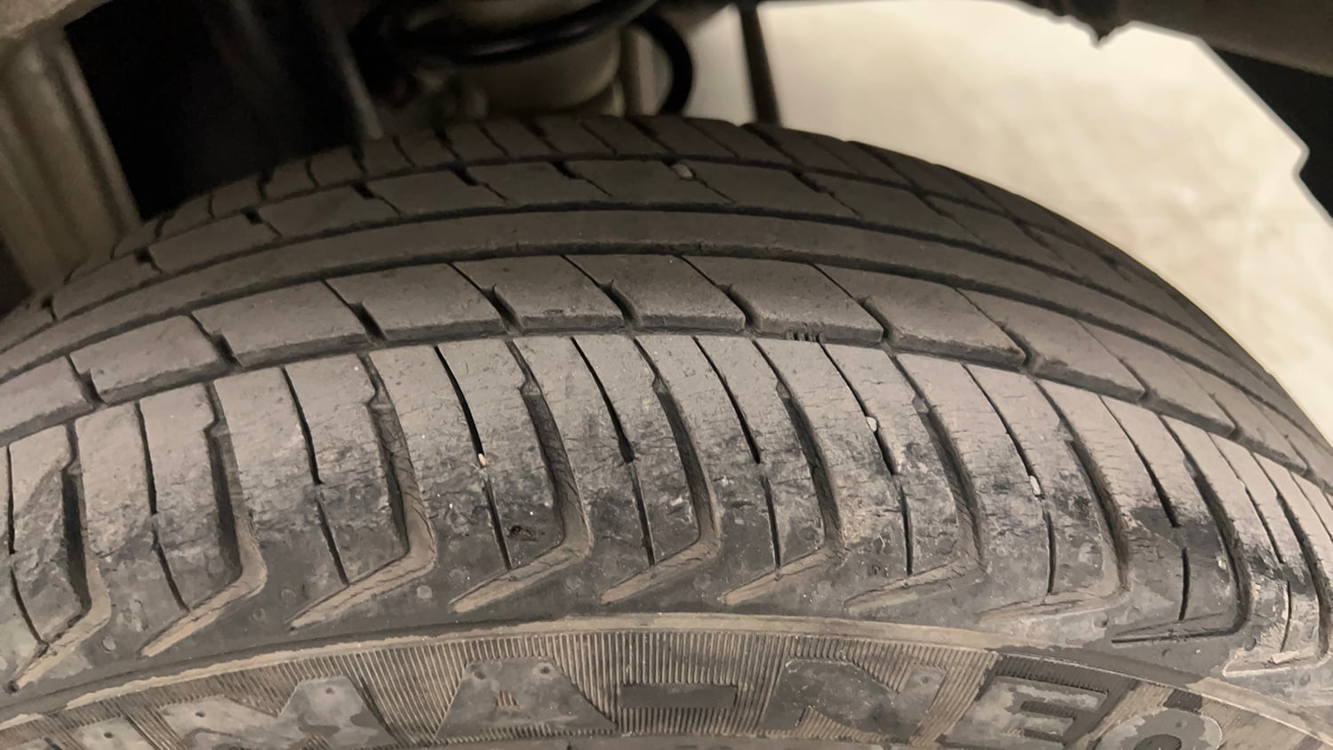 Used 2016 Maruti Suzuki Alto K10 VXi Petrol Manual tyres LEFT REAR TYRE TREAD VIEW