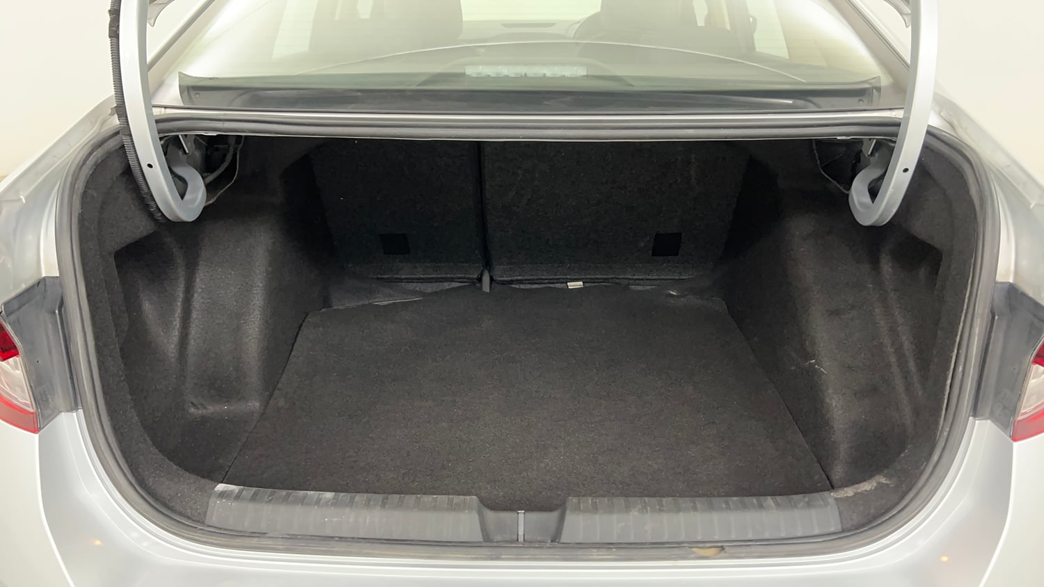 Used 2022 Skoda Slavia Ambition 1.0L TSI AT Petrol Automatic interior DICKY INSIDE VIEW