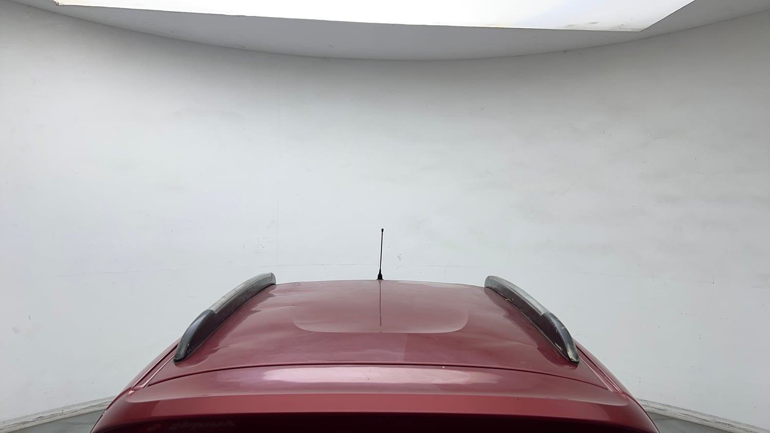 Used 2016 Renault Kwid 1.0 RXT Petrol Manual exterior EXTERIOR ROOF VIEW