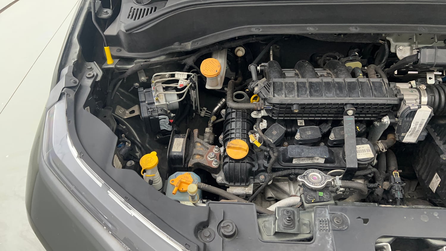 Used 2023 Tata Punch Camo Adventure Rhythm MT Petrol Manual engine ENGINE RIGHT SIDE VIEW
