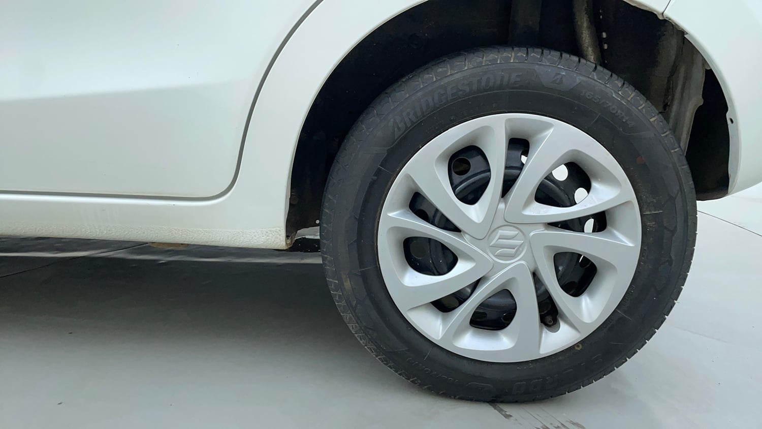Used 2016 Maruti Suzuki Celerio ZXi AMT Petrol Automatic tyres LEFT REAR TYRE RIM VIEW