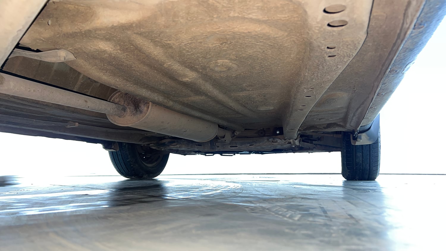 Used 2018 Maruti Suzuki Ignis Delta 1.2 MT Petrol Manual extra REAR RIGHT UNDERBODY VIEW