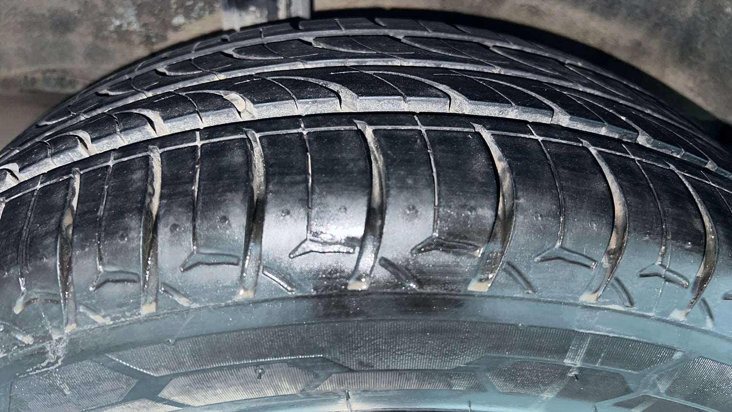 Used 2023 Honda City V Petrol CVT Petrol Automatic tyres RIGHT REAR TYRE TREAD VIEW