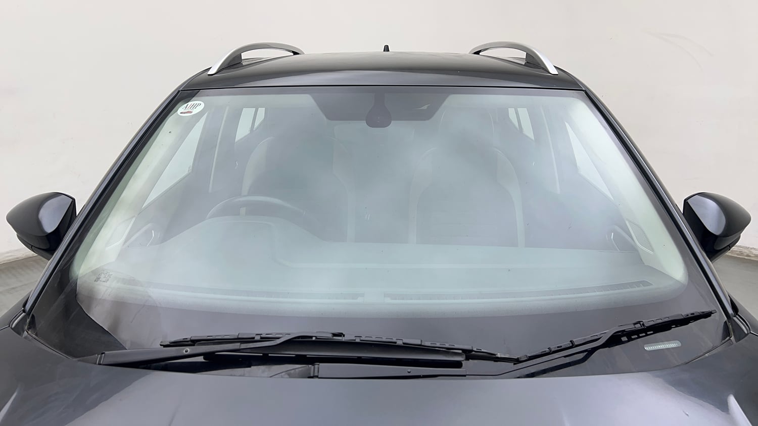Used 2023 Volkswagen Taigun Highline 1.0 TSI MT Petrol Manual exterior FRONT WINDSHIELD VIEW
